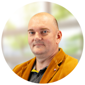 Miroslav Dobias_linearne vedenia_klzne puzdra_automatizacia igus